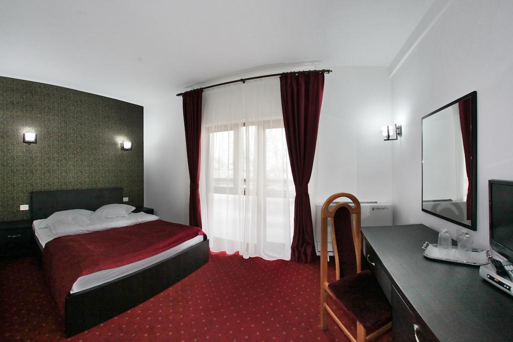 Hotel Rebis Brăila Exterior foto